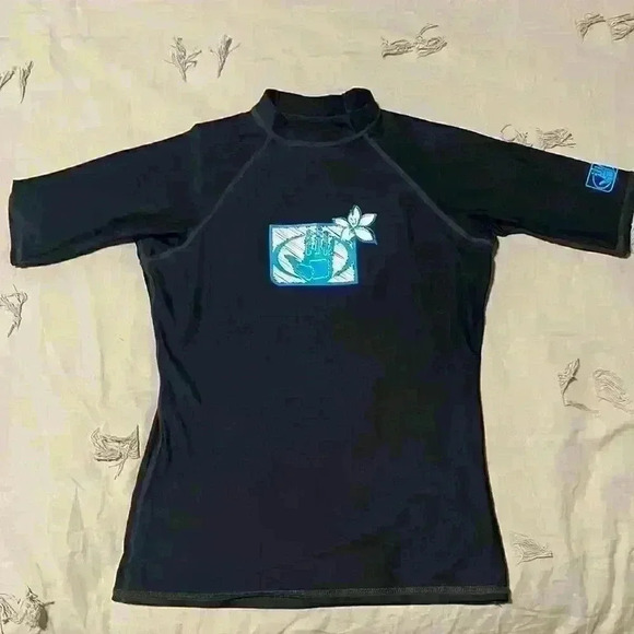 Women’s Body Glove Wetsuit Fitted Short-Sleeve Rash-guard - Picture 3 of 9